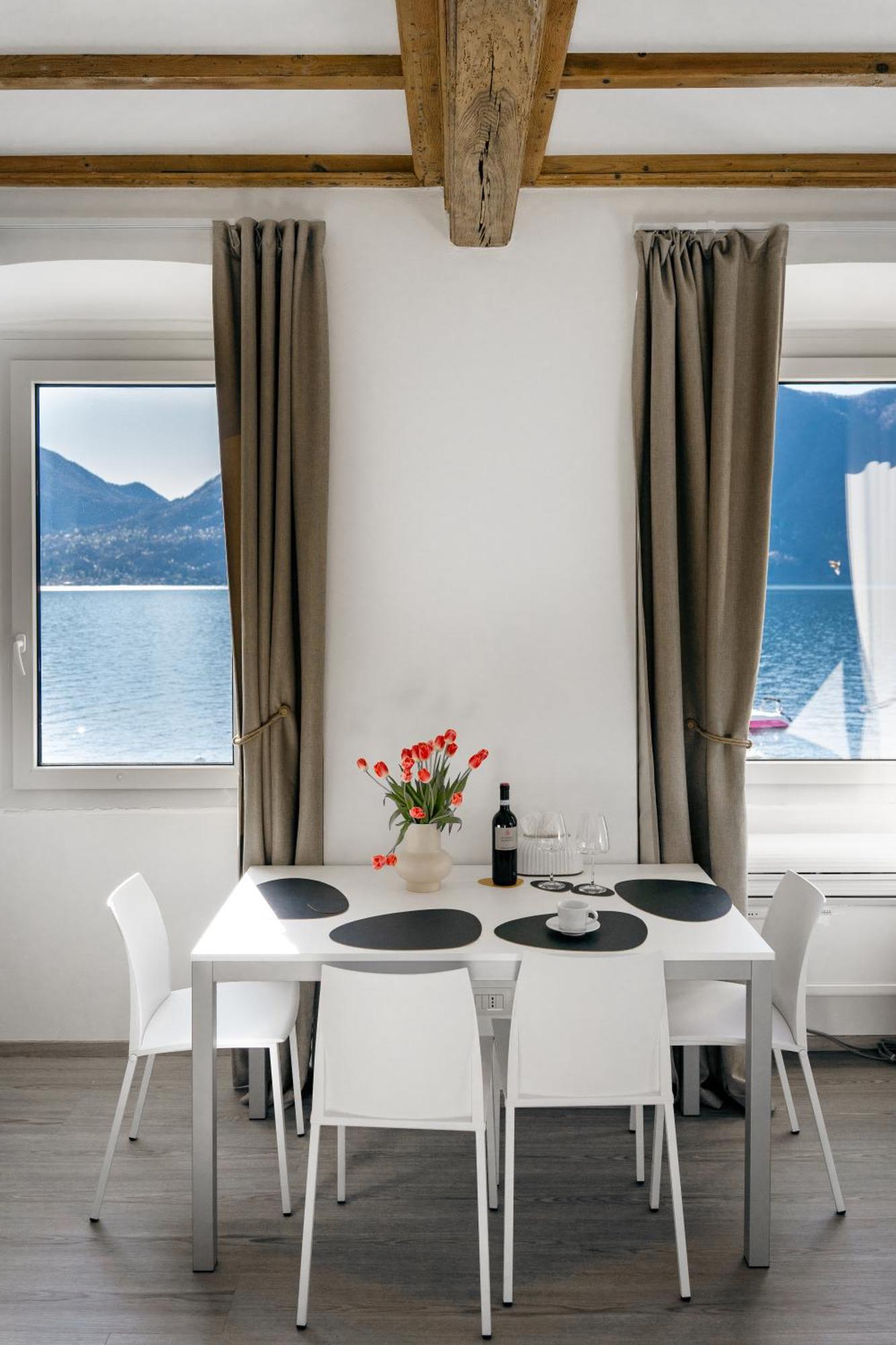 Belvedere 237B Lakeview Luxury Apartment Ghiffa Exteriör bild